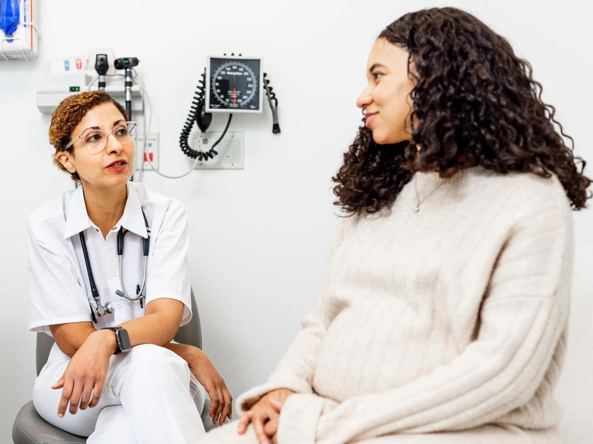 Cleveland Clinic doctor talking to a patient.