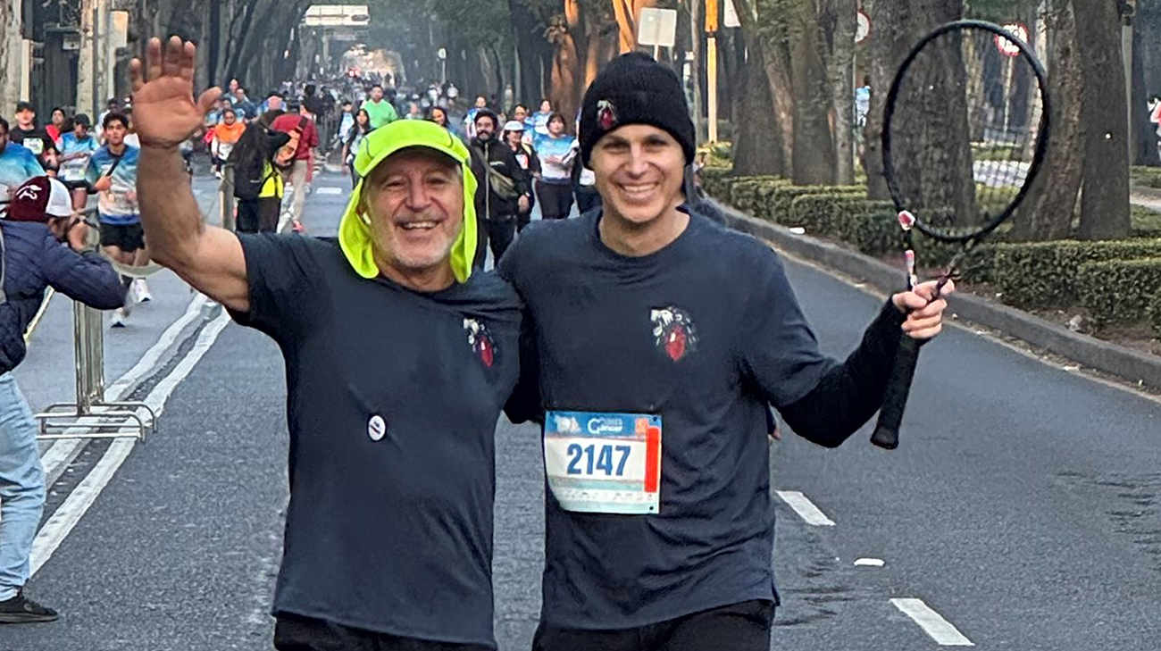 Leon with Johnny at race 